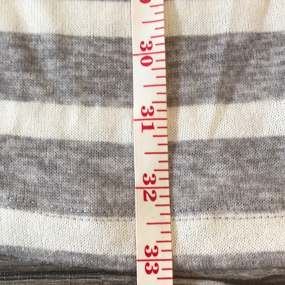 NWT Maternity sweater/kimono with hood, very soft - Picture 7 of 7